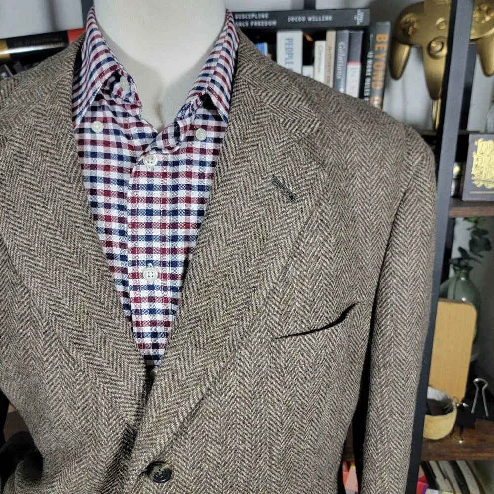 VTG Austin Reed Men's Tweed Sport Coat Blazer Three Button Herringbone Brown 44R